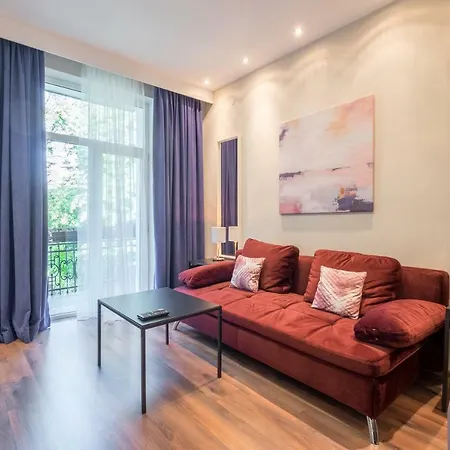 Apartment Cozy 3-bedroom With Stylish Comfort And Chic Decor Sofia