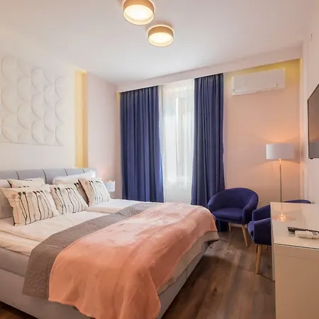 Cozy 3-bedroom With Stylish Comfort And Chic Decor Apartment *
