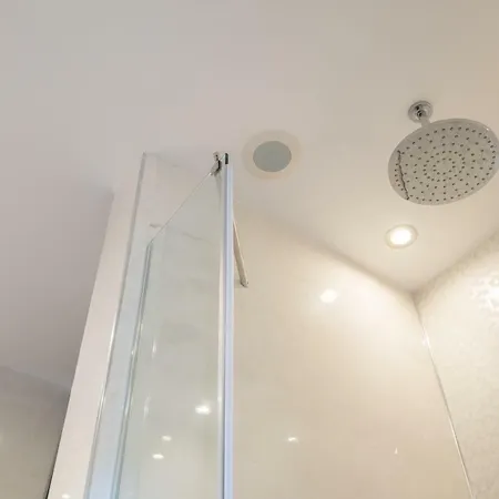 Cozy 3-bedroom With Stylish Comfort And Chic Decor Apartment *